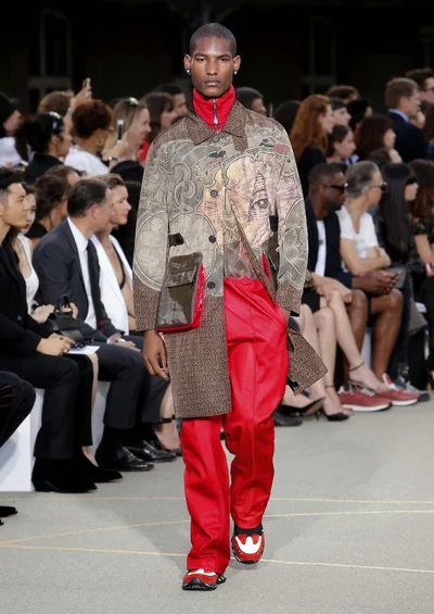 Look 30
